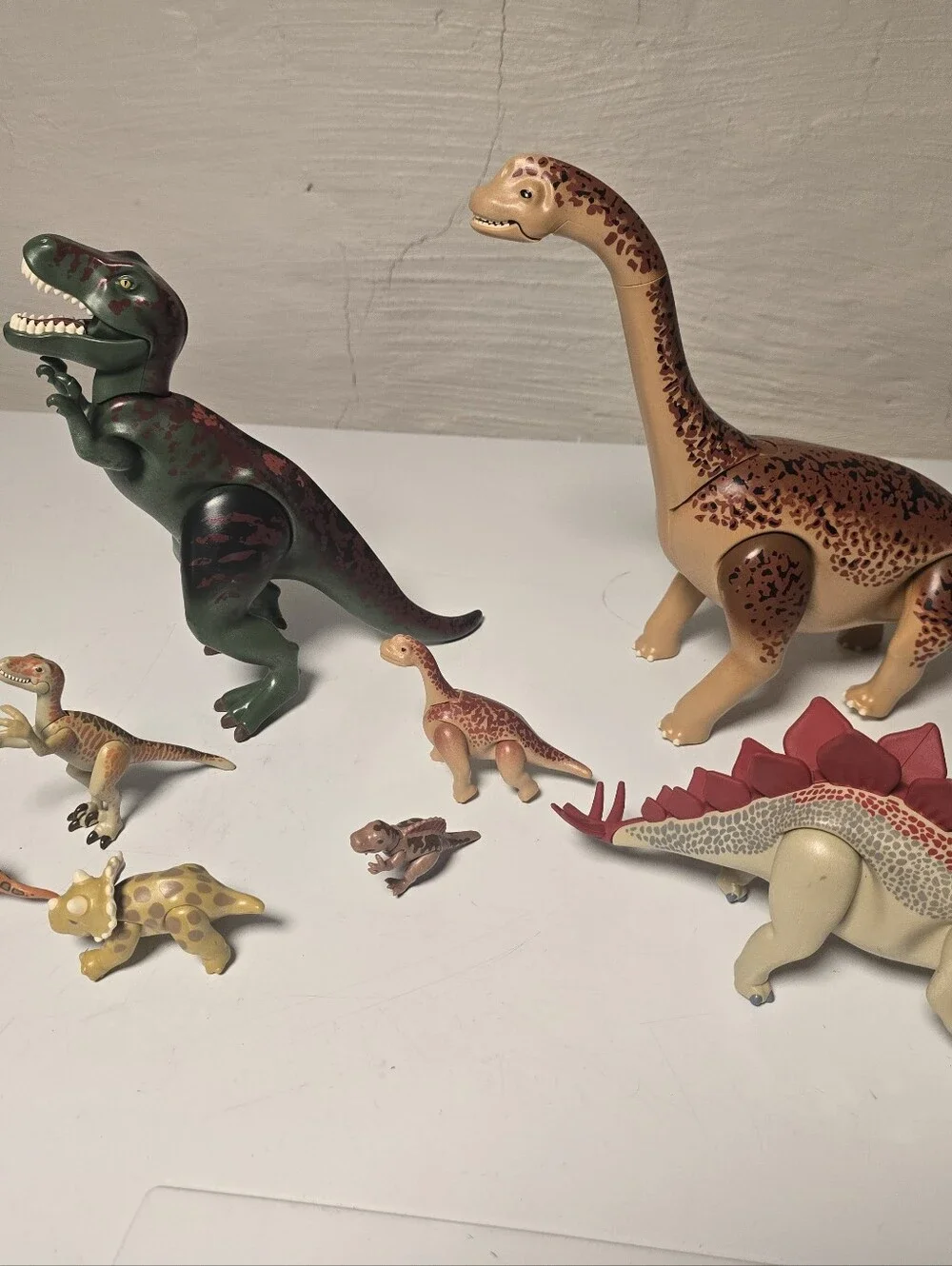 Jurassic Dino Playset - Green, Tan & Red Dinosaur Figures
